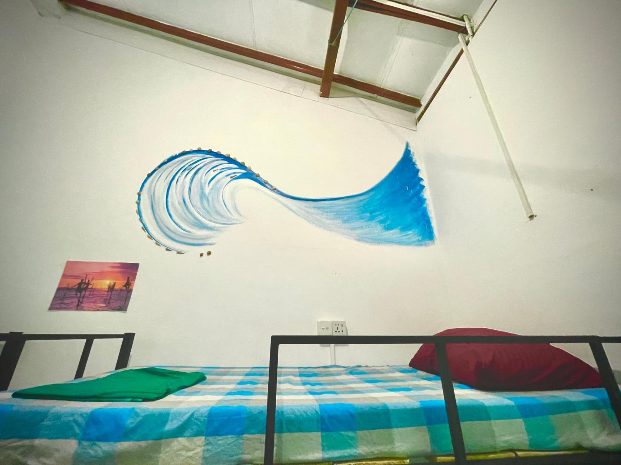 Rockstel Towers Hostel Unawatuna Buitenkant foto